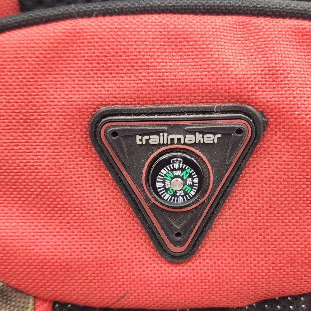 TrailMaker Camo Backpack Red and Green Compass Logo Outdoor Hiking School Bag‎